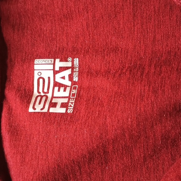 32 Degrees Heat Red Men's  Quarter-Zip Pullover - Picture 2 of 6